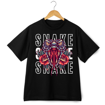 T-Shirt Snake Aesthetic: Oversized Comfort Meets Striking Design